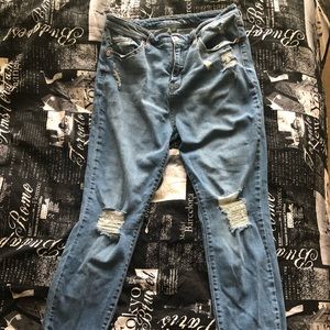 High waisted blue skinny jeans